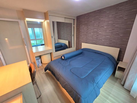 The Wing Place Condo For Rent! ,Lake view ,Near Maharaj Chiangmai hospital. hosp