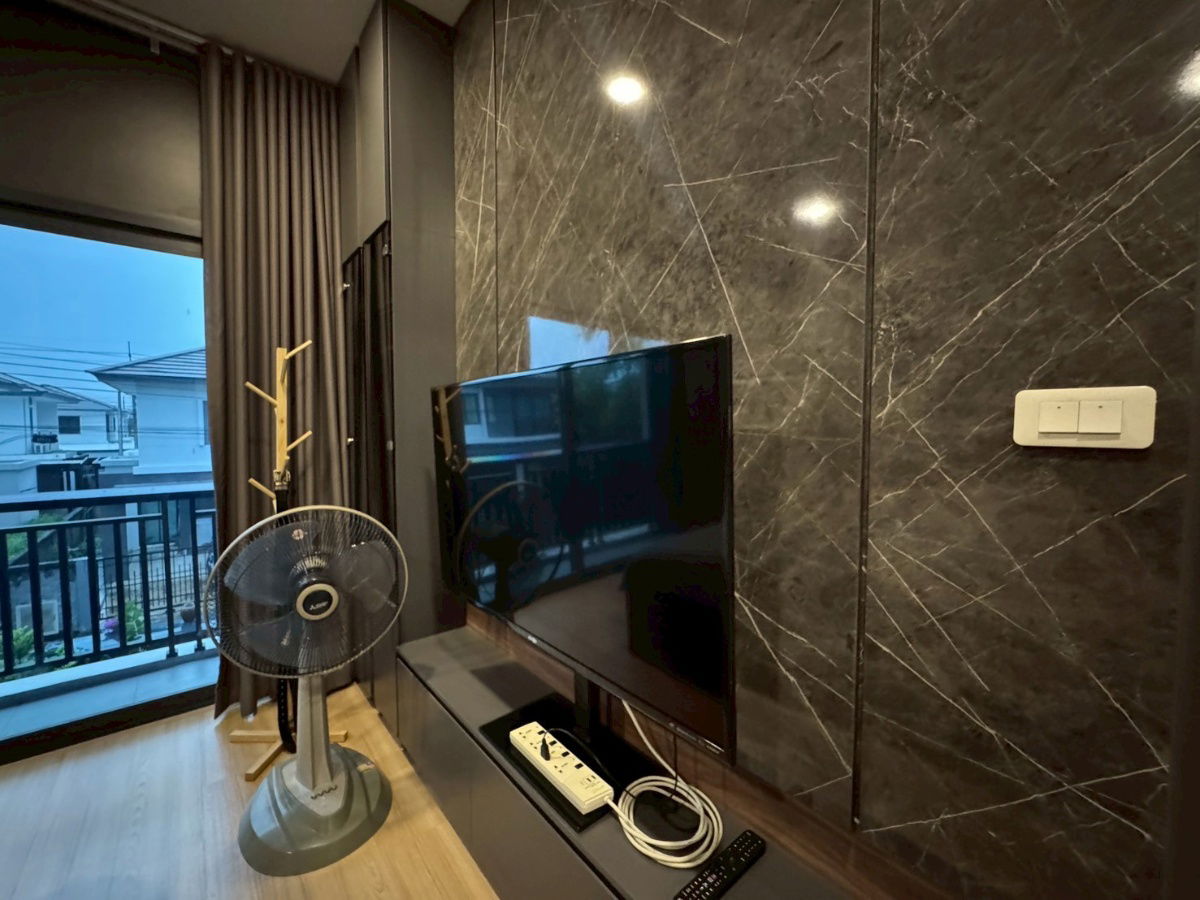 รูป ขายและเช๋า บ้านเดี่ยว บริทาเนีย บางนา กม.12 4ห้องนอน 2จอดรถ พื้นที่ใช้สอย 165 ตร.ม. ที่ดินใหญ่ 62.8 ตร.วา  ตกแต่งสวย ราคา7.5ลบ.ต่อรองได้ เช๋า 45k/ด - รูปที่ 33/49