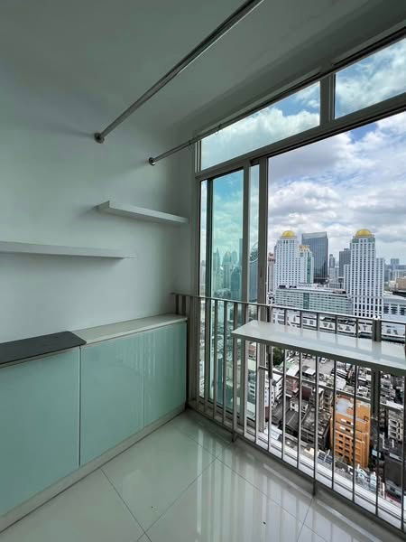 picture Ideo Verve Ratchaprarop【𝐑𝐄𝐍𝐓】🔥This room is bright in every corner. The cozy style will energize you every morning.🔥  Contact Line ID: @hacondo - 10/10