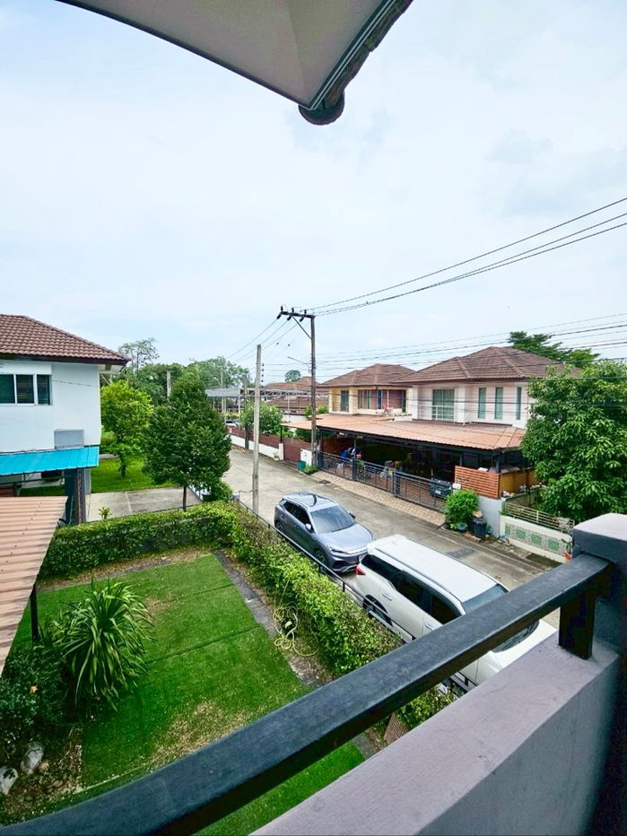 picture 2-Storey House The Tara Ramintra Near Pink Line BTS, Fully Furnished, Spacious, Move-in Ready, Close to Fashion Island & Safari World - 6/15