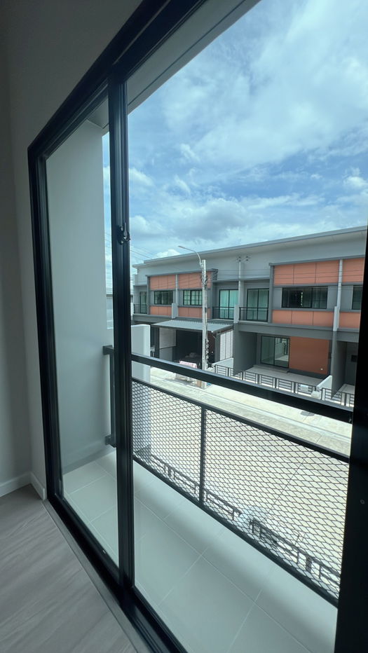 รูป ขายบ้านใหม่ โซนด้านใน สิริ เพลส จรัญ-ปิ่นเกล้า เลขที่ 999/385 - รูปที่ 18/25
