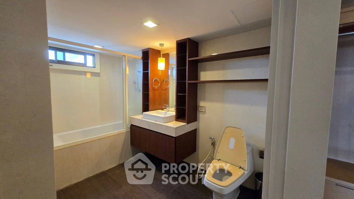 picture 3-BR Condo at Tower Park near ARL Makkasan (ID 2212310) - 9/14
