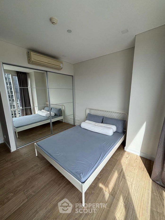 picture 3-BR Condo at Fullerton Sukhumvit near BTS Ekkamai (ID 2162761) - 6/13