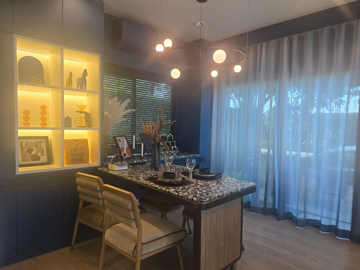 รูป ขายบ้านใหม่ * บ้านตัวอย่างแสนสิริ-ตกแต่งพร้อมเข้าอยู่ *  งานดีไซน์สวยบิ้วอินทั้งหลัง ทำเลแปลงมุมหน้าโครงการเข้าออกสะดวก ราคาพิเศษ จัดสินเชื่อฟรี !!! - รูปที่ 3/11