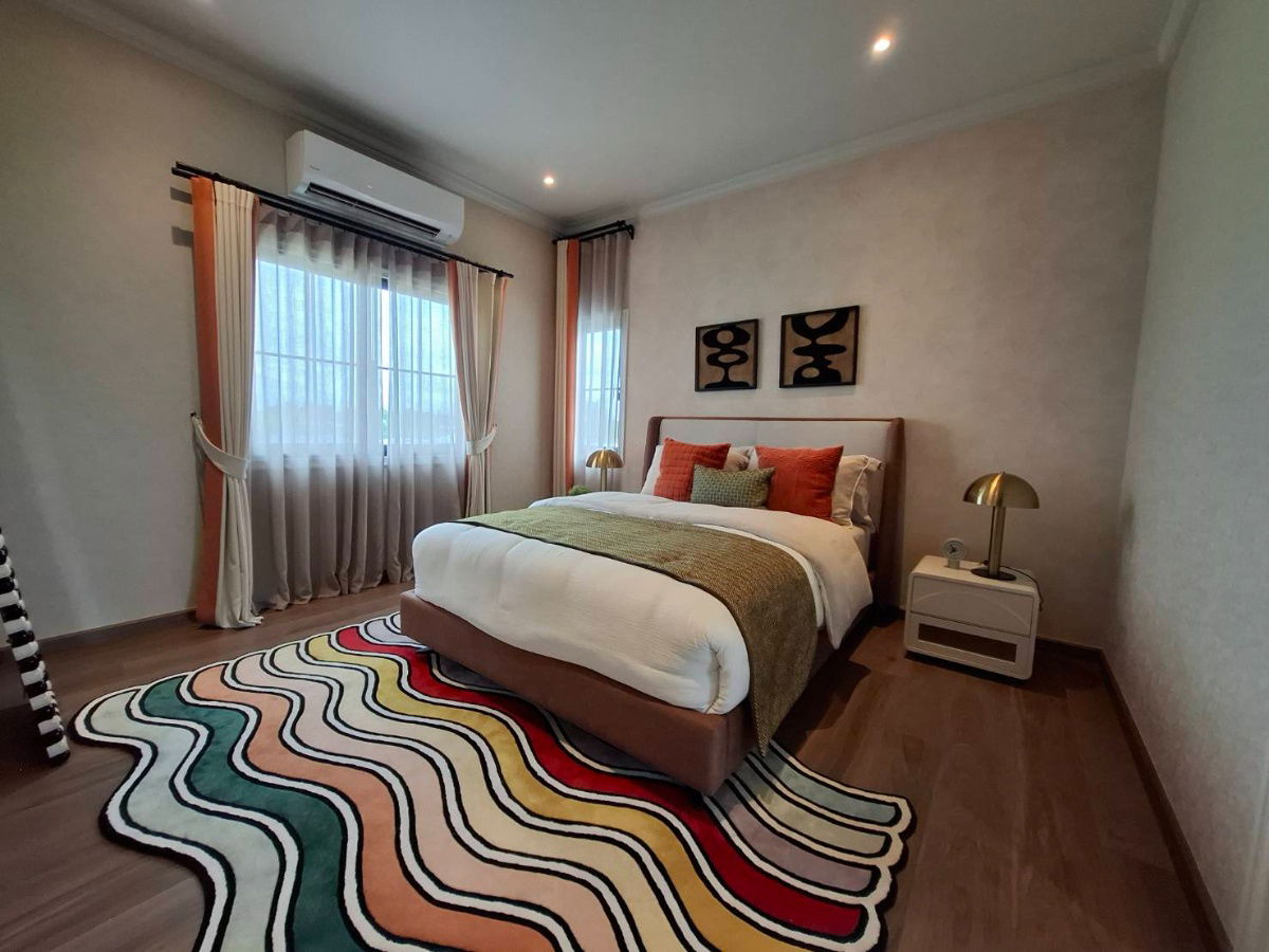 picture Open for sale, ready-to-move-in model home, luxuriously decorated, Setthasiri Ruamchok project, a company of Sansiri - 9/12