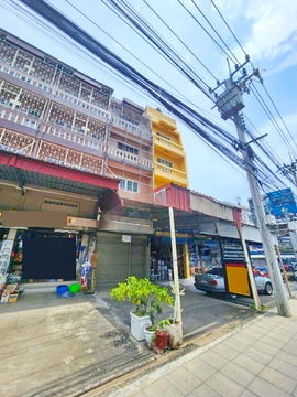 KasemBundit University Romklao 2km. Never Used! MRT TaladMinBuri 900m. On the main road Commercial b