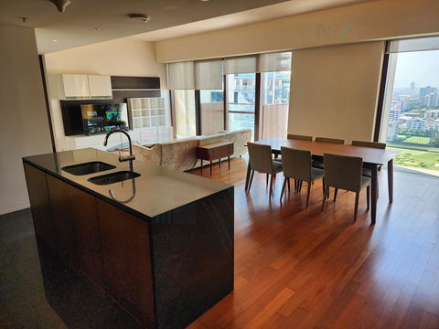 🎉 For Rent Condo HANSAR RAJDAMRI Building 1, Floor 24,2 bed room, Room size 137 sqm