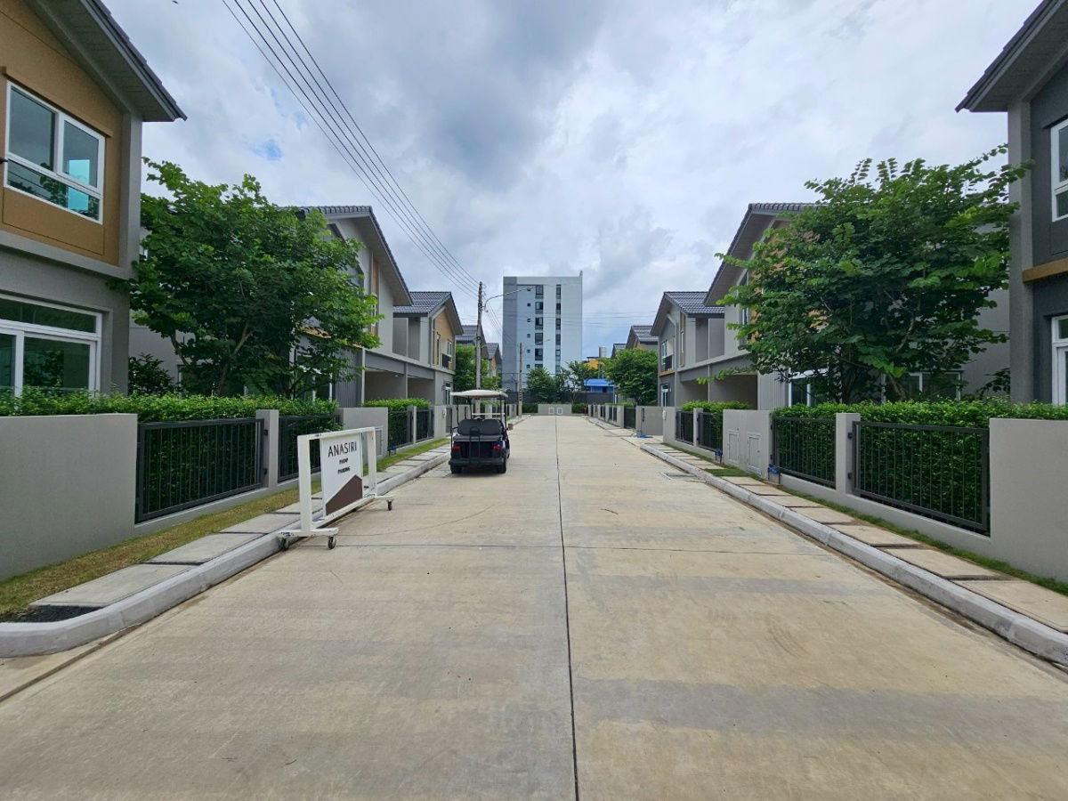 รูป บ้านแฝด โซนใหม่ ใกล้คลับเฮ้าส์  โครงการใหม่ Anasiri Payap By Sansiri - รูปที่ 1/11