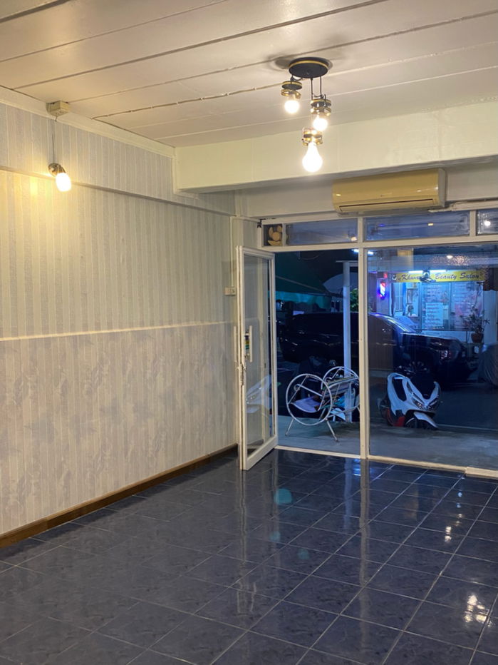 picture Nirun Grand Ville Pattaya Condo – Ground Floor, Building B | Great for Living or Business - 8/31