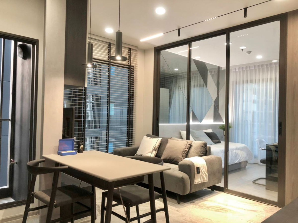 picture Heart of Bangkok’s Business District – Walk to G Tower, Offices, and MRT - 2/9