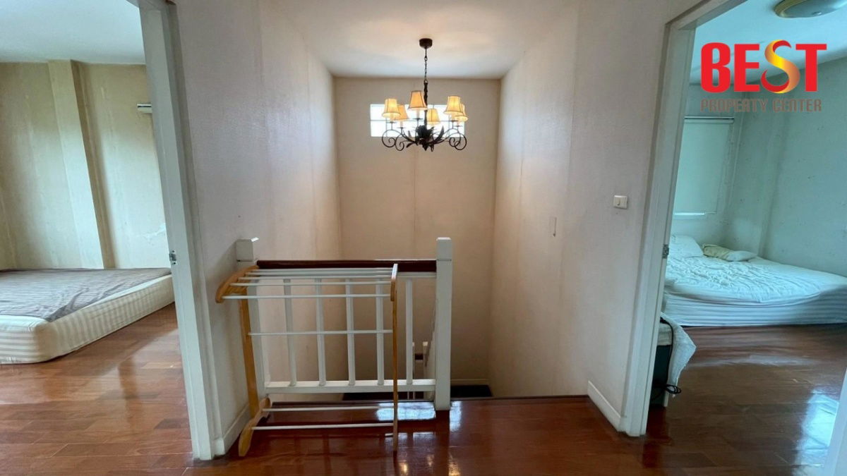picture Grand Family Home in Mantana Watcharaphon–Ramintra 1 Prime Corner Plot by Community Garden - 15/16