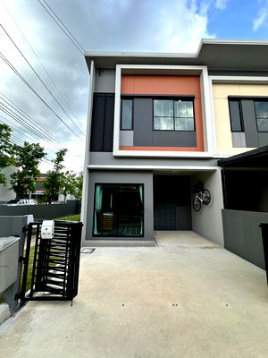 ขายทาวน์โฮม : 🏡 ขายบ้าน ตัวอย่าง แปลงมุม “สิริเพลส บางใหญ่” แบบบ้าน Loft-93 พร้อมอยู่ ใกล้เซ็นทรัลเวสต์เกต & MRT 🚆