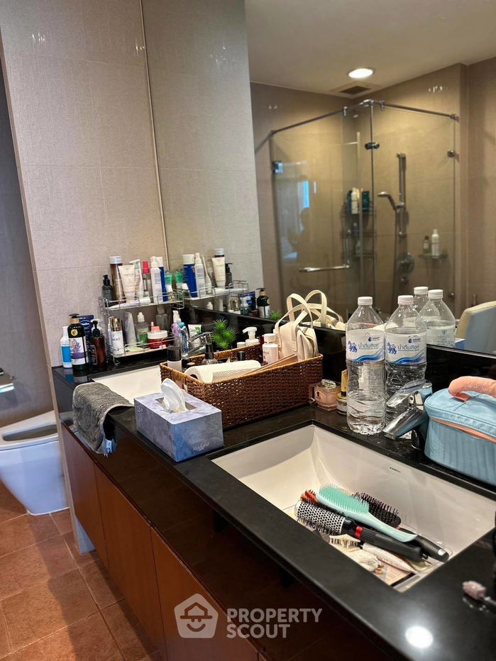 picture 2-BR Condo at Baan Rajprasong Condominium near BTS Ratchadamri (ID 1476166) - 9/23