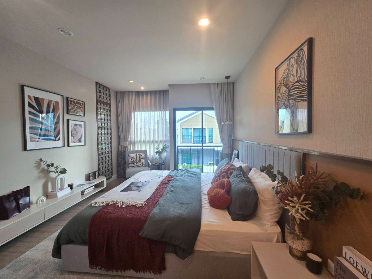 รูป ขายบ้านใหม่ บ้านเดี่ยวแสนสิริ (โครงการขายเอง) ตกแต่งพร้อมเข้าอยู่ ห้องนอนล่างกว้างพิเศษ - รูปที่ 12/16