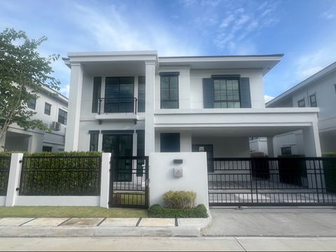 HOT Unit ราคาพิเศษ บ้านเลขที่ 99/50 บ้านเดี่ยวหรู โครงการเศรษฐสิริ วัชรพล เทพรักษ์ โดยแสนสิริ