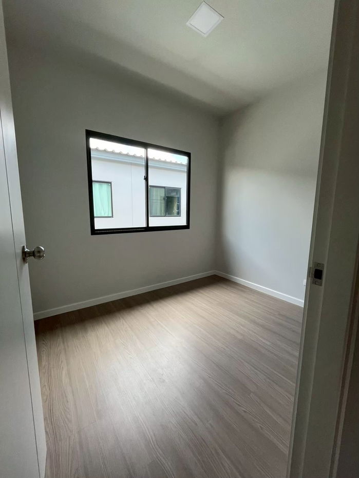 รูป ขายบ้านทาวน์โฮม 2 จอดรถ  ราคาพิเศษ 2.99 ล้าน โครงการสิริเพลส เวสต์เกต ใกล้รถไฟฟ้าสายสีม่วง - รูปที่ 11/17
