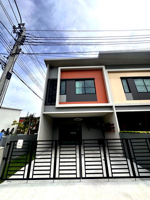 ขายทาวน์โฮม : 🏡 ขายบ้านแปลงมุม “สิริเพลส บางใหญ่” แบบบ้าน Loft-133 พร้อมอยู่ ใกล้เซ็นทรัลเวสต์เกต & MRT 🚆