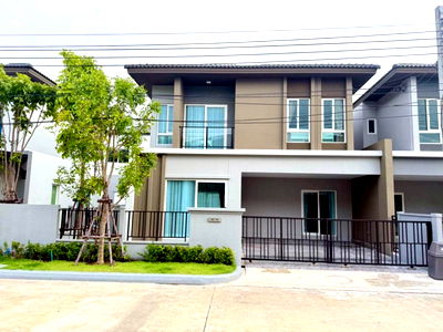 เช่าบ้านแฝด สนามบินสุวรรณภูมิ : ให้เช่าบ้านแฝด แกรนด์ พลีโน่ เมกา บางนา ขนาด 36 ตรว.