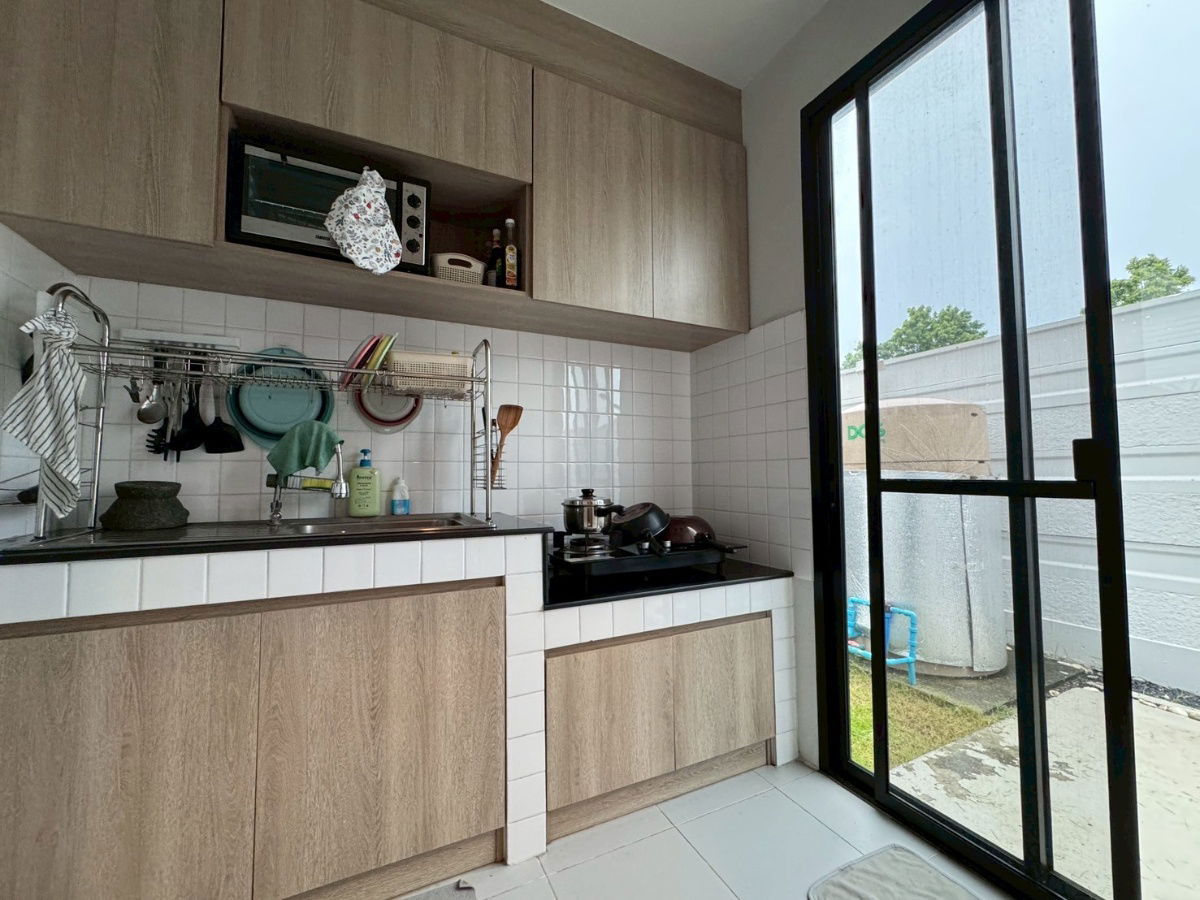 รูป ขายและเช๋า บ้านเดี่ยว บริทาเนีย บางนา กม.12 4ห้องนอน 2จอดรถ พื้นที่ใช้สอย 165 ตร.ม. ที่ดินใหญ่ 62.8 ตร.วา  ตกแต่งสวย ราคา7.5ลบ.ต่อรองได้ เช๋า 45k/ด - รูปที่ 19/49