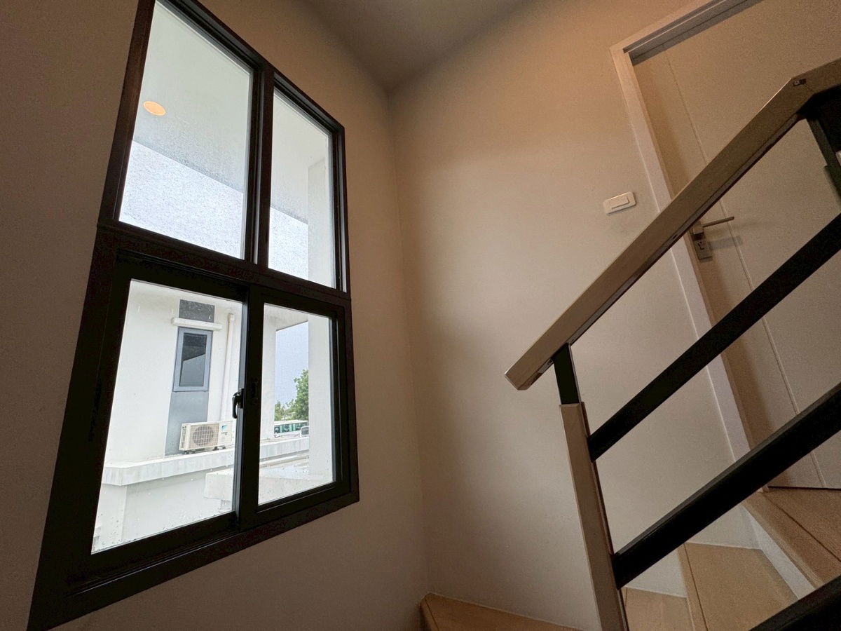 รูป ขายและเช๋า บ้านเดี่ยว บริทาเนีย บางนา กม.12 4ห้องนอน 2จอดรถ พื้นที่ใช้สอย 165 ตร.ม. ที่ดินใหญ่ 62.8 ตร.วา  ตกแต่งสวย ราคา7.5ลบ.ต่อรองได้ เช๋า 45k/ด - รูปที่ 24/49