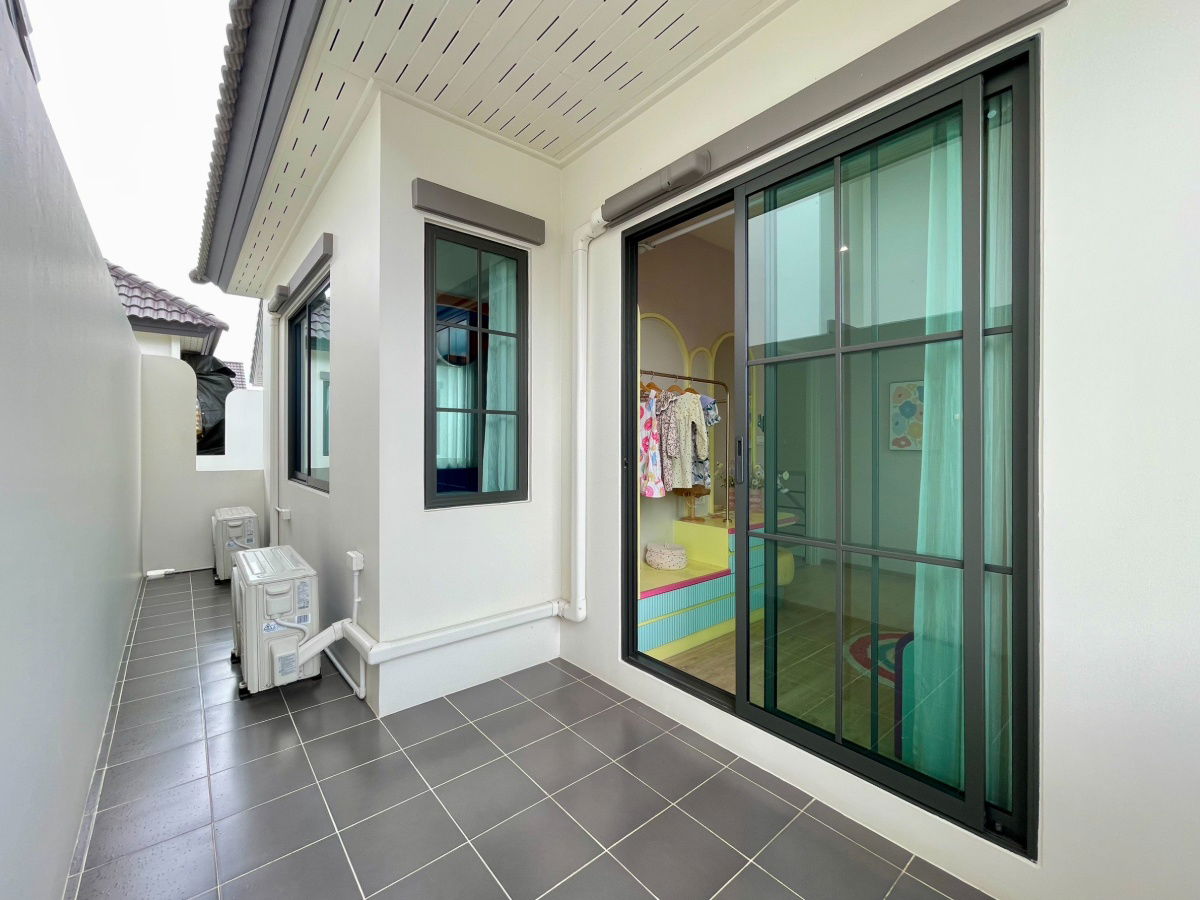 รูป 🏠 พร้อมทุกอย่าง… เหลือแค่คุณย้ายเข้าอยู่! บ้านแฝด ราคาเพียง 7.99 ล้านบาท เท่านั้น - รูปที่ 15/15