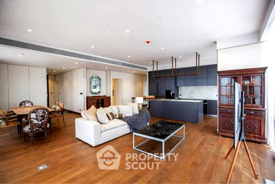 Condos for sale Assumption Convent Silom School : 3-BR Condo at Muniq Langsuan near BTS Ratchadamri (ID 2209128)