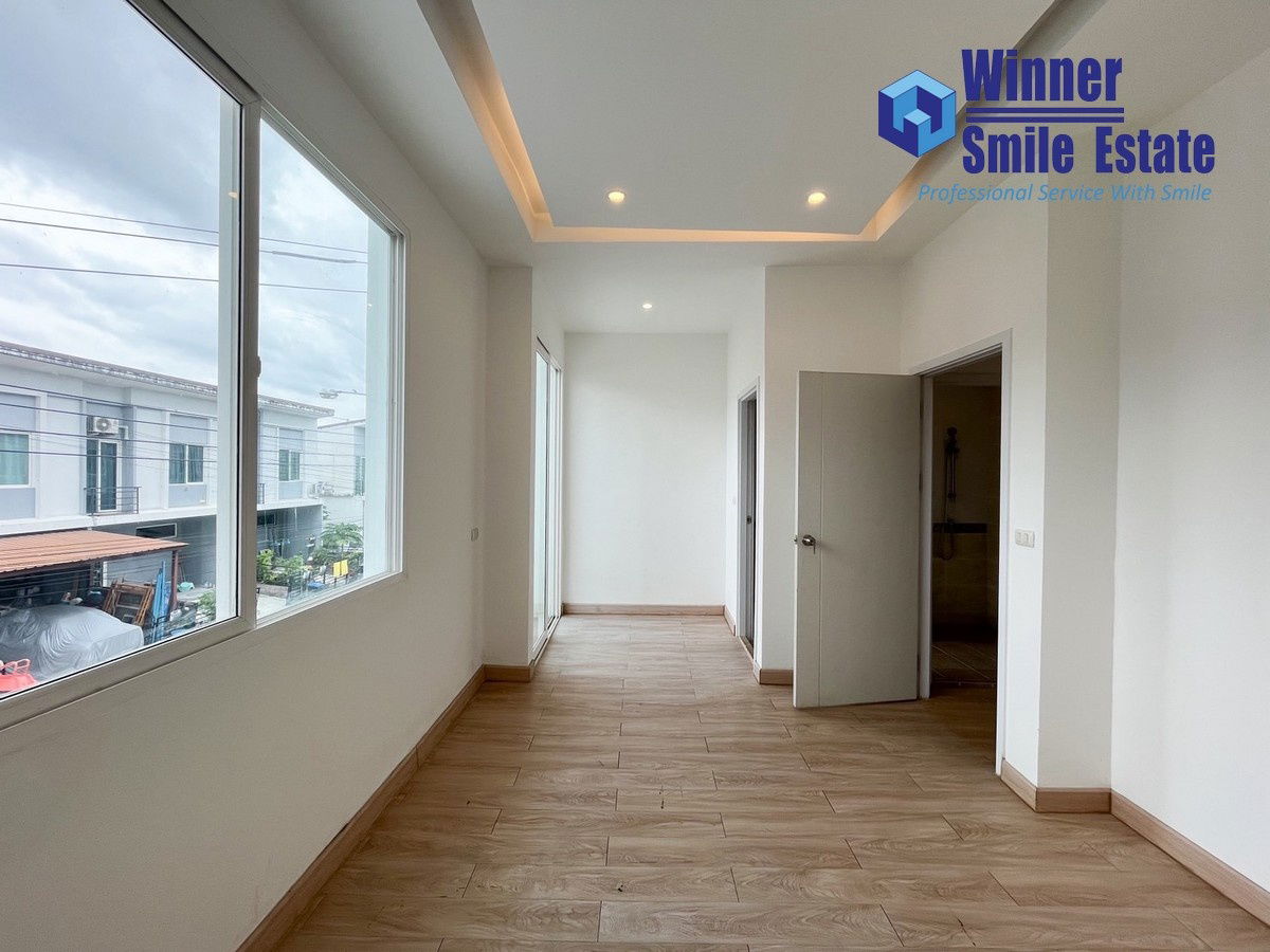 รูป ขายบ้าน กัสโต้ บางนา-สุวรรณภูมิ บ้านรีโนเวทแล้ว พร้อมต่อเติมครัวหลังบ้าน และหลังคาโรงรถ - รูปที่ 2/10