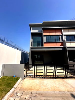 ทาวน์โฮม บิ๊กซี บางใหญ่ : 🏡ขายบ้านใหม่ แปลงมุมสวย พร้อมอยู่ สิริ เพลส เวสต์เกต เลขที่ 168/217 📍เซ็นทรัล เวสต์เกต