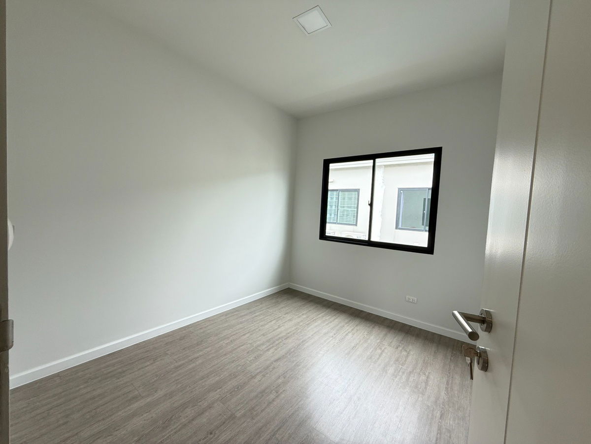 picture 📍 House in front of the project, convenient to walk, near the clubhouse - special townhouse plot - 9/11