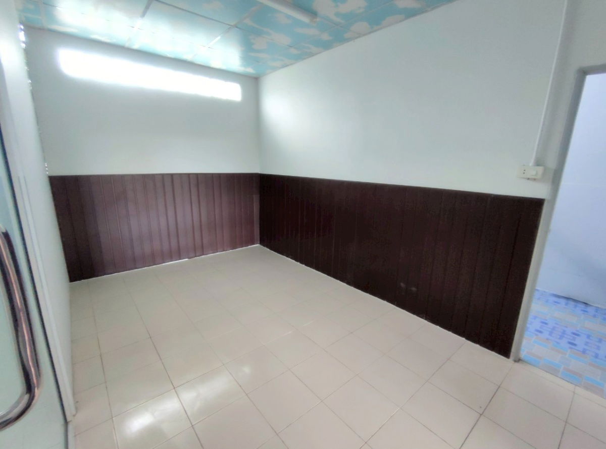 รูป บ้านเช่าเดี่ยวใจกลางบ้านไผ่  จอดรถได้ 3 คัน  เลี้ยงสัตว์ได้ - รูปที่ 8/26