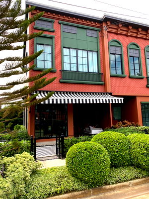 Townhouses for sale Summit Electronic Components  : For sale ! townhome 2 storey nearby Suvarnabhumi Airport 