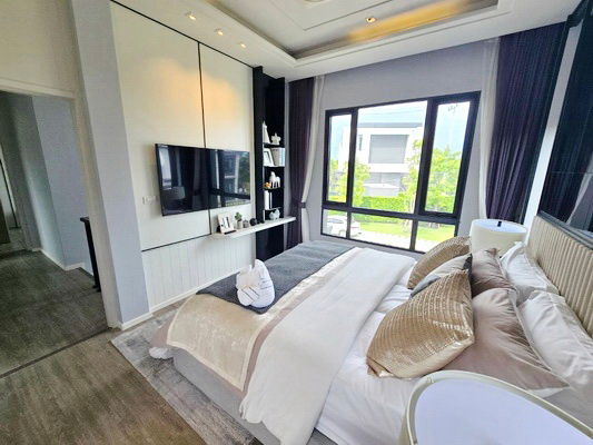 picture FOR RENT GRANDE PLENO SUKHUMVIT - BANGNA / 3 bedrooms 4 bathrooms / 74 Sqw. 160 Sqm. **90,000** NEW HOUSE. CLOSE TO MEGA BANGNA - 6/15