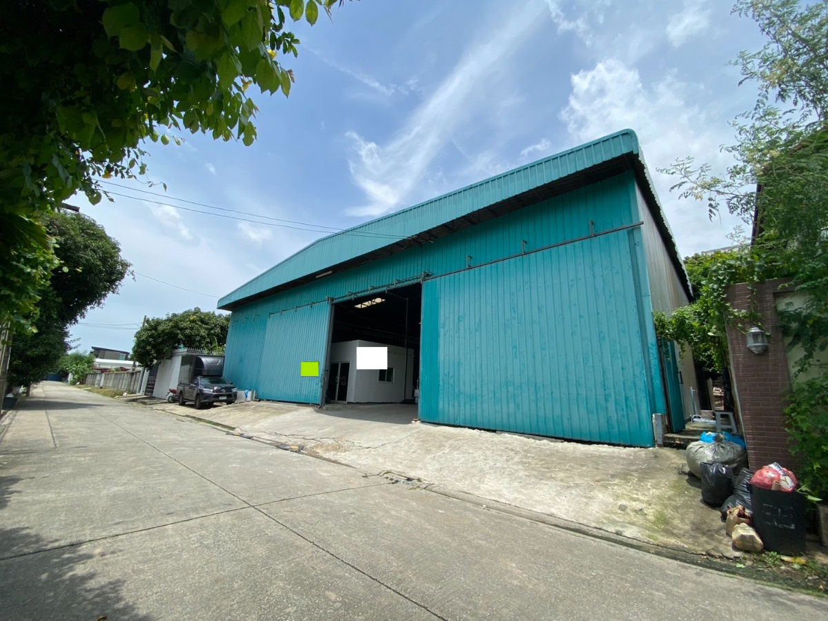 รูป ให้เช่าโกดังพร้อมสำนักงาน ซอยลาดพร้าว 90 ขนาด 640 ตารางเมตร ทำเลดี เดินทางสะดวก มีรถไฟฟ้าผ่านหน้าปากซอย ใกล้เลียบด่วนรามอินทรา ใกล้ทาวน์อินทาวน์ - รูปที่ 1/3