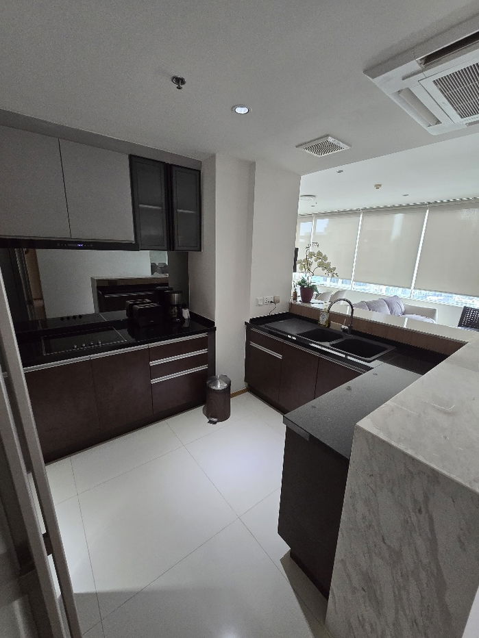 รูป 🟢The Empire Place Sathorn🟢 *** 100,000 baht ***  3bedroom and 3bahtroom (156.86 sqm) - รูปที่ 6/17