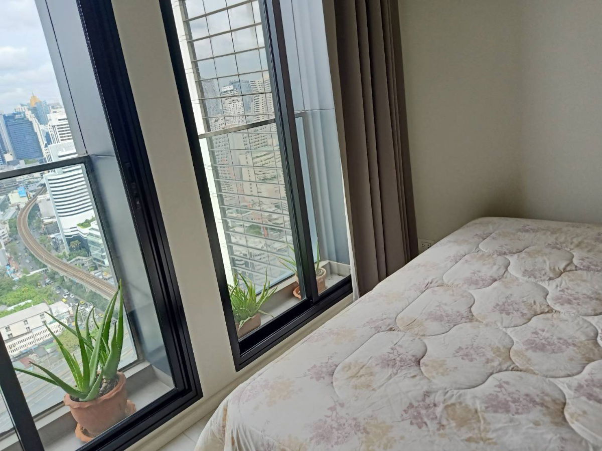 picture 1 bedroom at Noble Ploenchit with fully furnished on 34th floor have beautiful view - 1/9