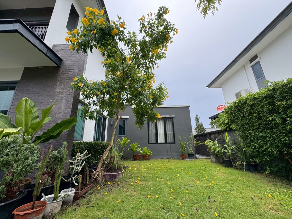 รูป ขายและเช๋า บ้านเดี่ยว บริทาเนีย บางนา กม.12 4ห้องนอน 2จอดรถ พื้นที่ใช้สอย 165 ตร.ม. ที่ดินใหญ่ 62.8 ตร.วา  ตกแต่งสวย ราคา7.5ลบ.ต่อรองได้ เช๋า 45k/ด - รูปที่ 48/49
