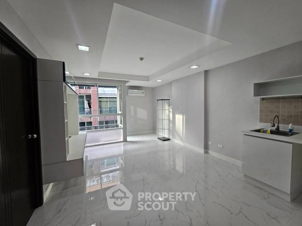 picture 1-BR Condo at D Condo Ratchada 19 near MRT Ratchadaphisek (ID 2158224) - 13/20