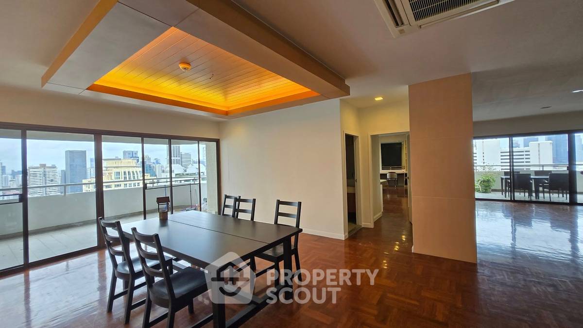 picture 3-BR Condo at Tower Park near ARL Makkasan (ID 2212310) - 11/14