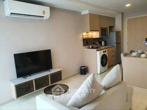 picture 1-BR Condo at Walden Asoke near MRT Sukhumvit (ID 1381413) - 1/4