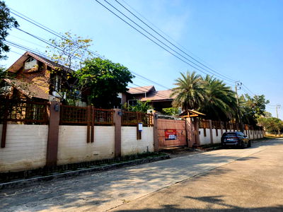 บ้านเดี่ยว วิทยาลัยดุสิตธานี : ขาย บ้านเดี่ยว บ้านหรู บ้านวินด์มิลล์ พาร์ค พื้นที่ใช้สอย 1200 ตรม เนื้อที่ 1 ไร่ 1 งาน 14 ตรว