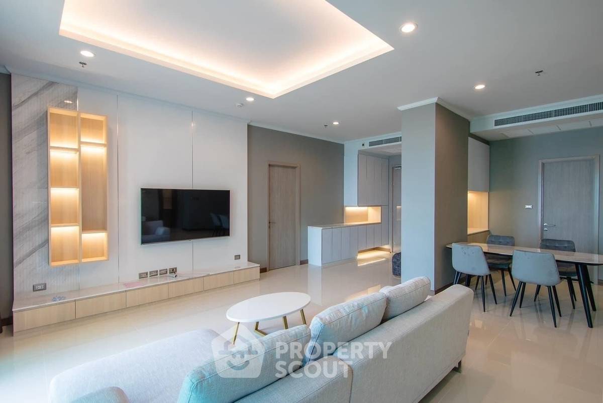 picture 3-BR Condo at Supalai Oriental Sukhumvit 39 near MRT Phetchaburi (ID 1385209) - 2/8