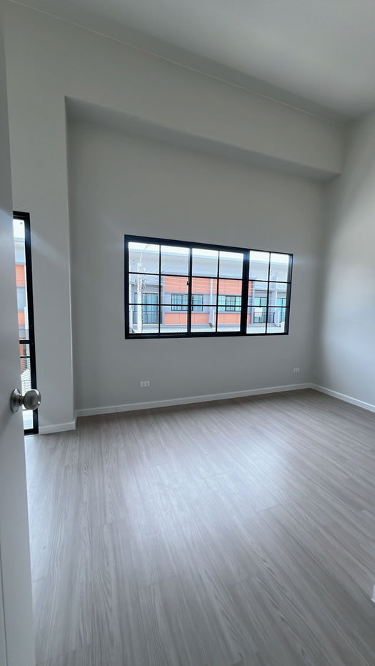 รูป ขายบ้านใหม่ โซนด้านใน สิริ เพลส จรัญ-ปิ่นเกล้า เลขที่ 999/385 - รูปที่ 16/25
