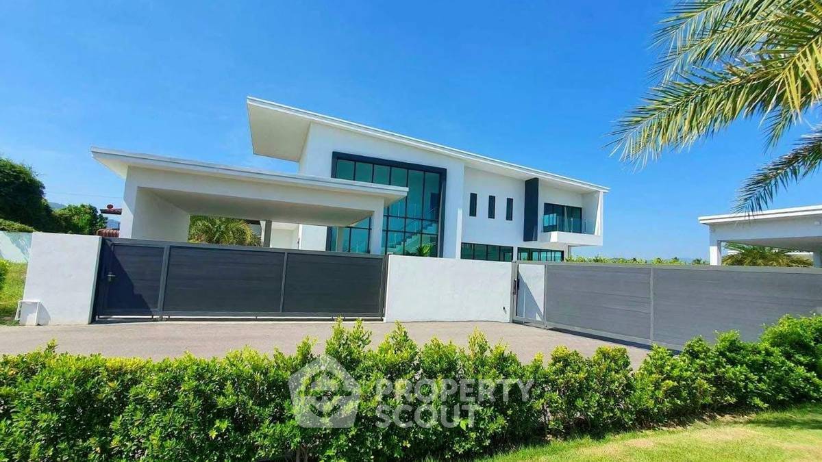 รูป วิลล่า 3-ห้องนอน ใกล้ เดอะ เวเนเซีย (ID 2228323) - รูปที่ 26/27
