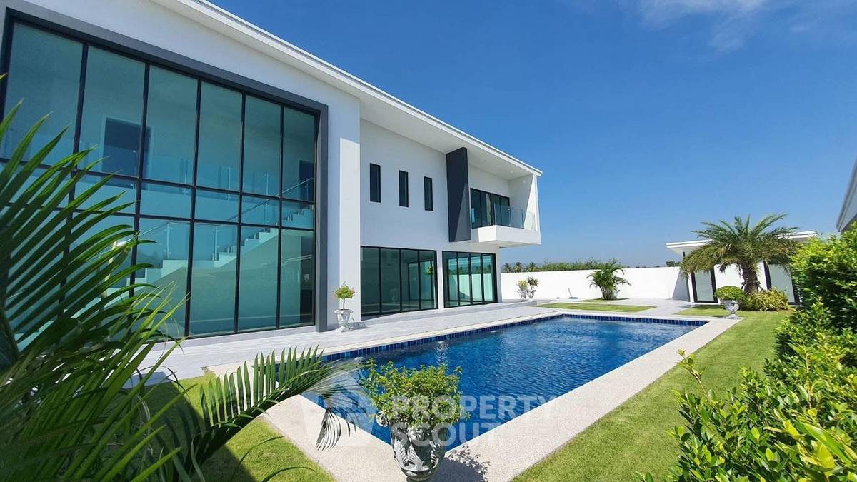 รูป วิลล่า 3-ห้องนอน ใกล้ เดอะ เวเนเซีย (ID 2228323) - รูปที่ 2/27