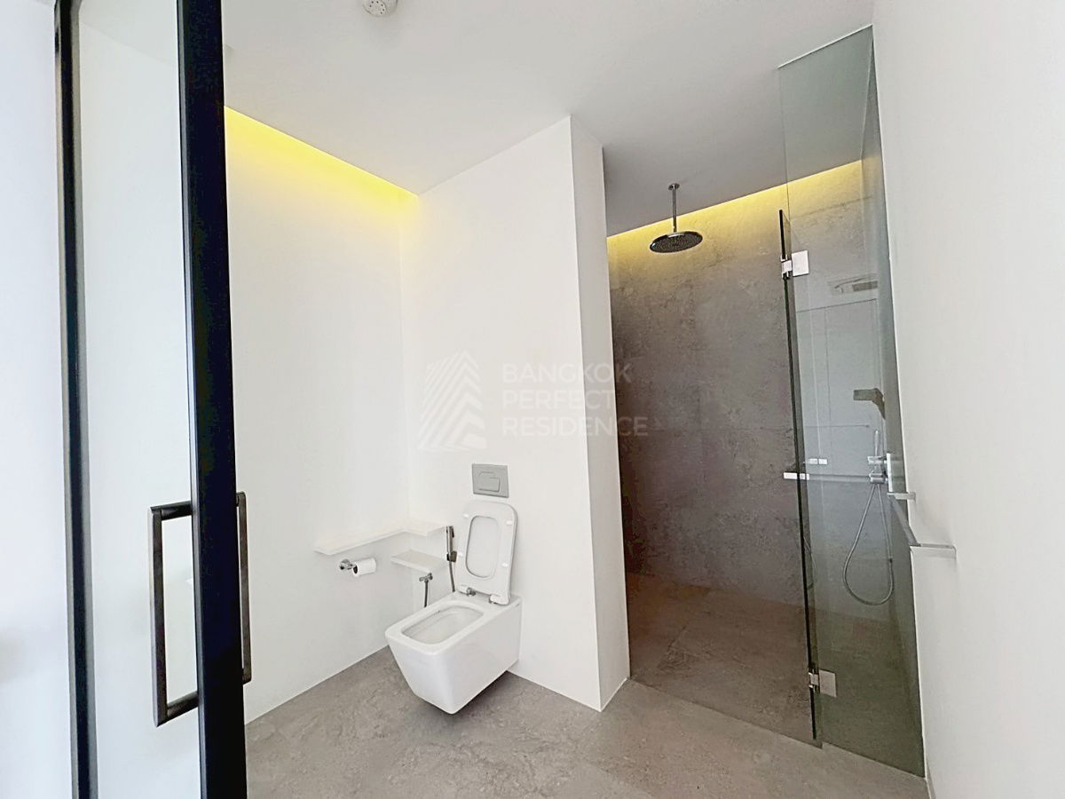 รูป 🏙️ Domus 16 — คอนโดหรูสไตล์ White Modern ใจกลางอโศก พร้อมวิวเปิดโล่ง - รูปที่ 17/17