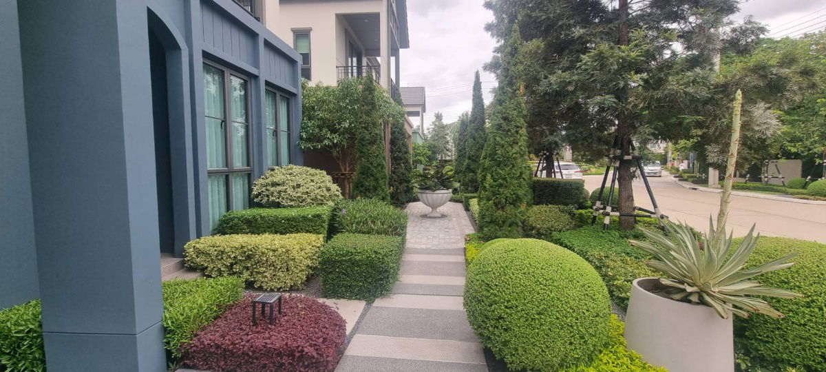 picture Show house for sale at Saransiri Ratchapruek 345 — a quality project by Sansiri. - 2/13