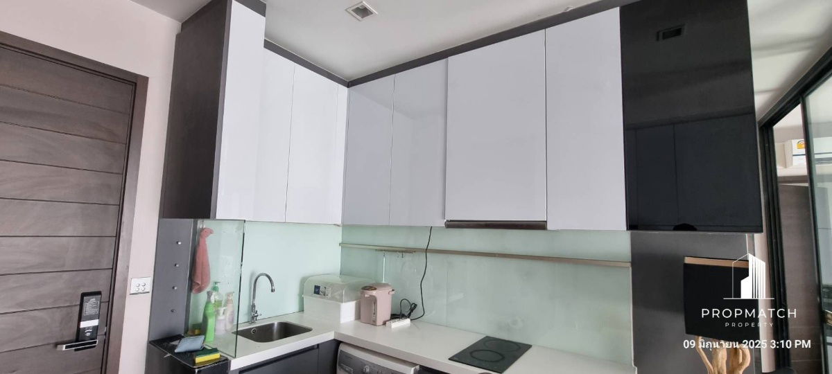 รูป ✨Flash Deal ✨ Ivy Ampio Ratchada ( 1Bed 1Bath 44.5 SQM.) แต่งครบพร้อมอยู่ !! เพียง 25,000 บาทต่อเดือน Tel.0981315848 @propmatch - รูปที่ 3/9