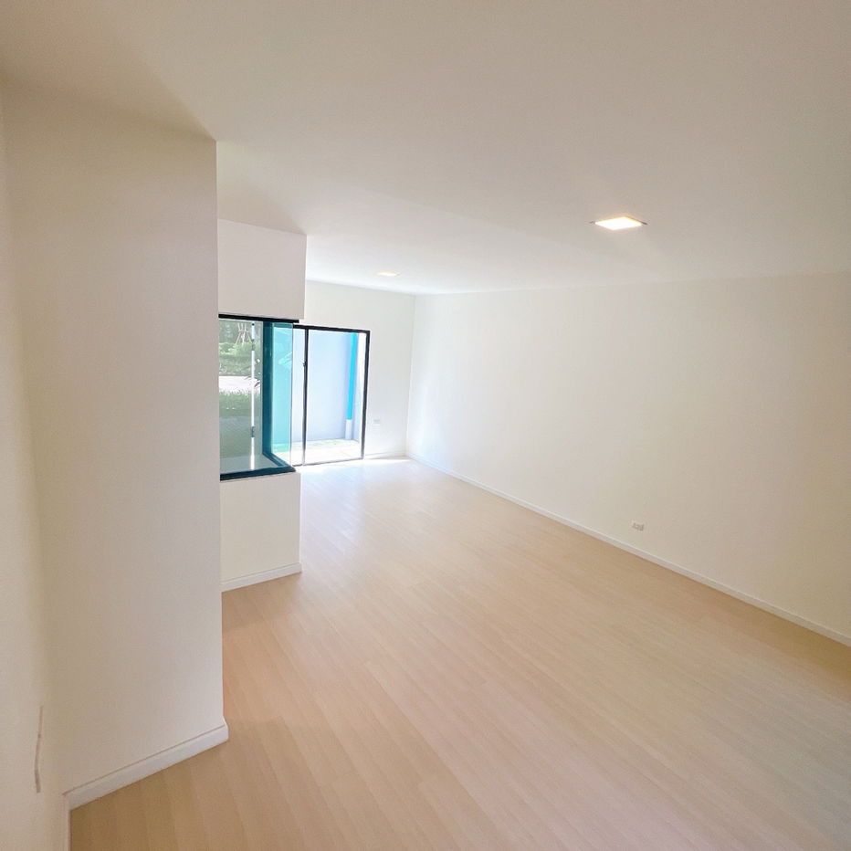 รูป ขายบ้านใหม่ โซนเปิดใหม่ บ้านโซนด้านหน้า สิริ เพลส จรัญ-ปิ่นเกล้า เลขที่ 999/128 - รูปที่ 9/18