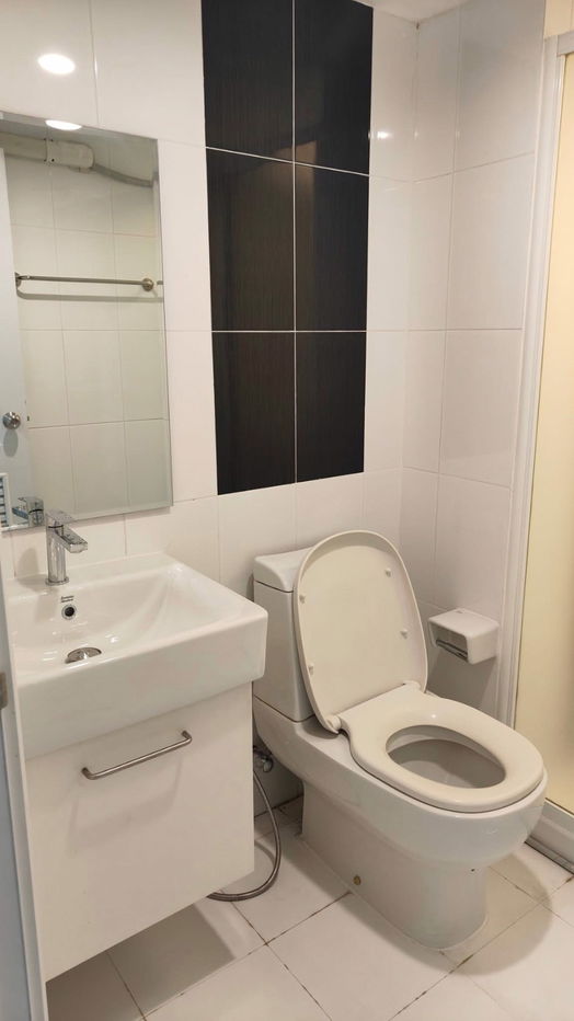 picture 🟪🟦🟩🟨🟧 For rent The Raffles Lat Phrao 42/1 🛎️🛎️ | 𝗟𝗶𝗻𝗲@: @𝗮𝘀𝘀𝗲𝘁𝘀𝗽𝗿𝗼 - 7/11