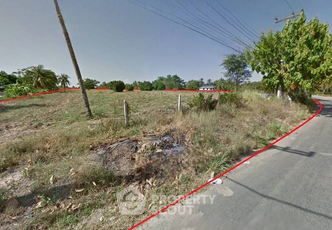 picture 25,152 m² Land for Sale in Huai Yai (ID 2229502) - 1/8